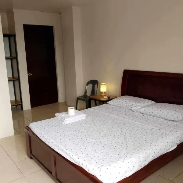 S and T Tourist Inn, hotel v destinaci Bulalaqui