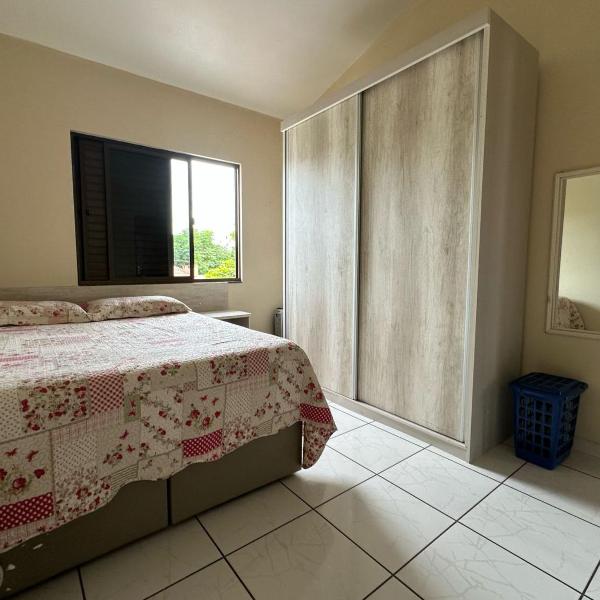 Apartamento no centro de Garopaba bem próximo a praia - Foto 2
