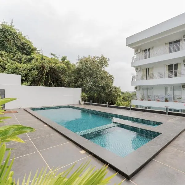 Luxury 2BHK Apartment in Candolim, hotel v destinaci Candolim