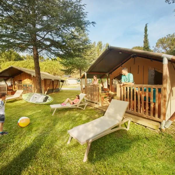 Camping Adria - Glamping Tent, hotel v destinaci Ankaran