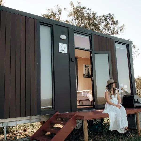 Amaroo One by Tiny Away, hotel v destinaci Tuncurry