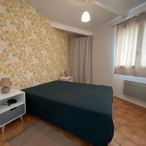 maison de campagne, hotel in Bazillac