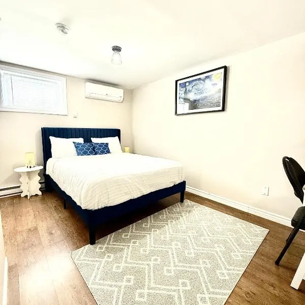 Cozy Comfort Stay Moncton - 2 Bedrooms with Kitchen and Parking, hotel in Moncton
