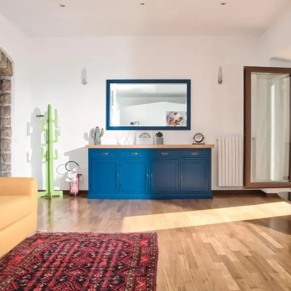 Rainbow House, hotel v destinaci Tempio Pausania