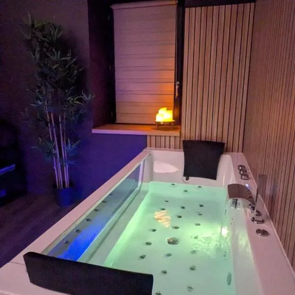 Viesnīca Le Cocon - Love & Spa pilsētā Cébazat