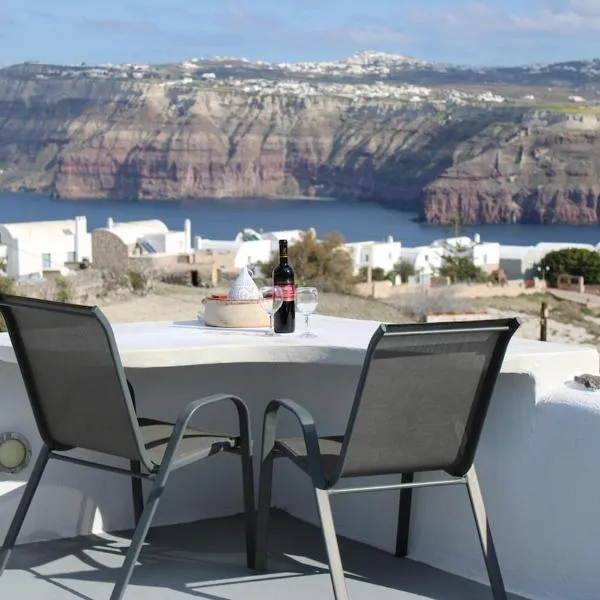 Villa Solasta #2 with jacuzzi in Santorini, hotell sihtkohas Akrotíri