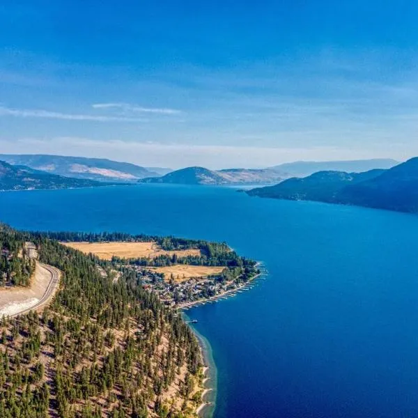 Exceptional Boutique Cottage with Amazing View, hotel v destinaci Kelowna