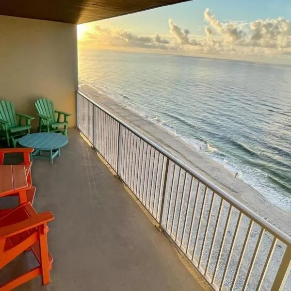 2BR Beach Front Condo with AMAZING Views, hotel v destinaci Gulf Shores