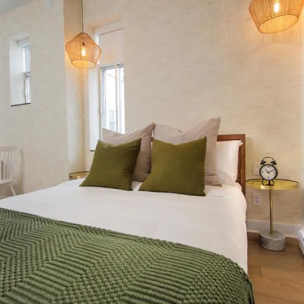 Studio #18 - Self Check-In - Plateau - St-Denis، فندق في مونتريال