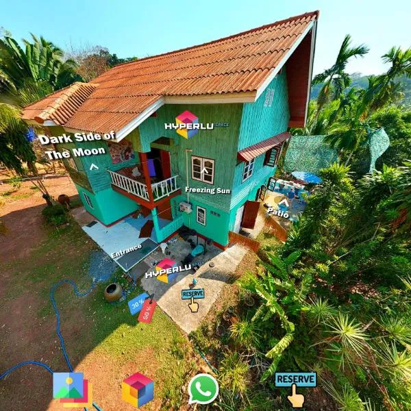 HyperLuˢᵖᵃᶜᵉ, hotel in Ko Kood