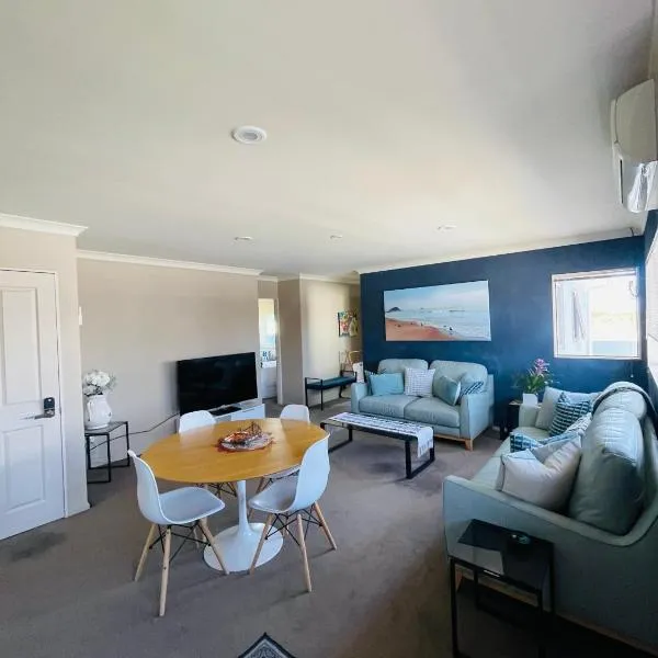 Beach Apartment, hotel in Papamoa