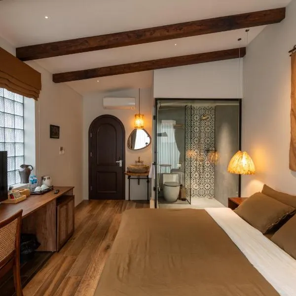 Phen Art House, Artistic Living in the Heart of Old Quarter, hotel v Hanoji