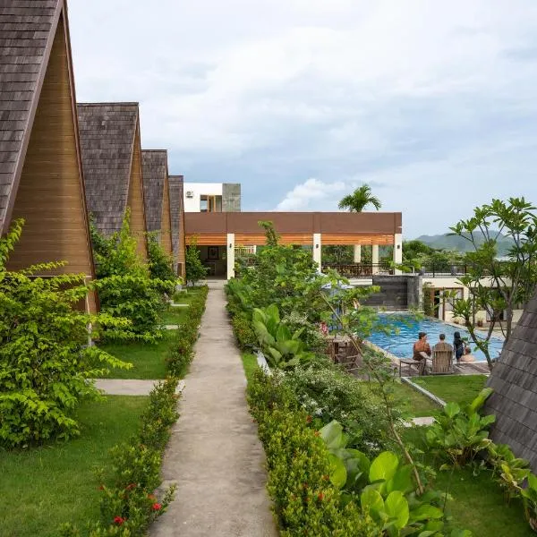 Maya Ocean Resort, hotel in Selong Belanak