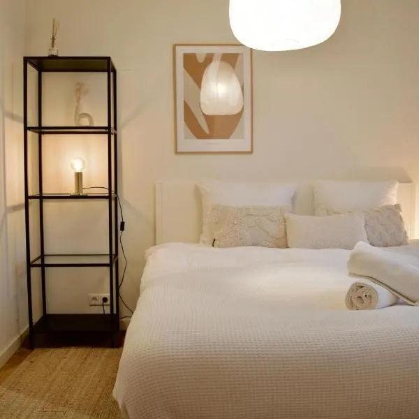 Luxury room with private bathroom on great location., hotel in Amsterdam