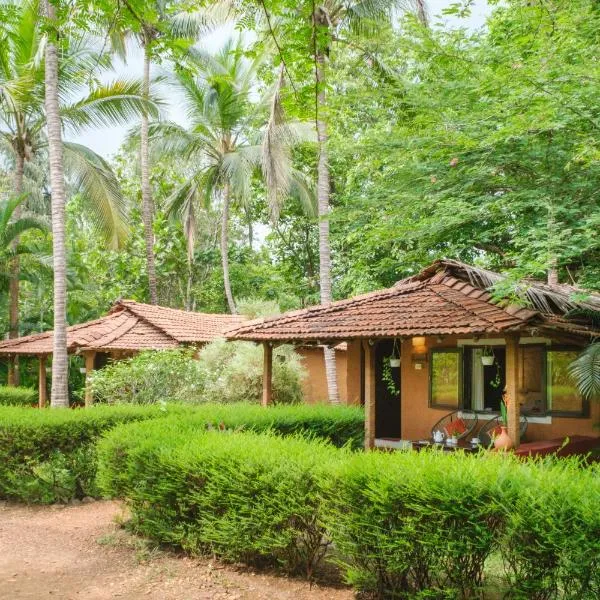 Nature's Nest Eco Resort Goa, Near Dudhsagar Waterfalls, hotel v destinaci Molem