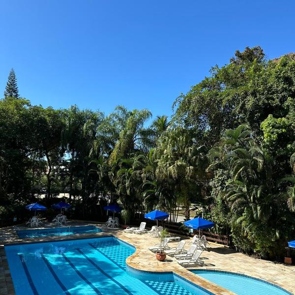 Flat Amarilis em Riviera São Lourenço - com arrumação, café manhã, wifi privat, toalhas praia e piscina e enxoval completo com trocas toalhas