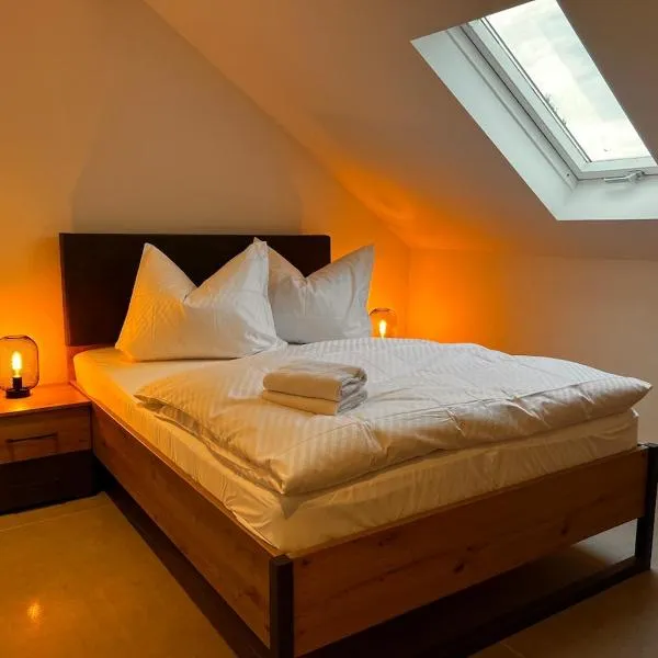City Apartment 2, hotel v destinaci Euskirchen