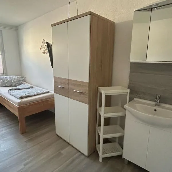 Einzelzimmer mit Gemeinschaftsbad, hotel v destinaci Pruchten