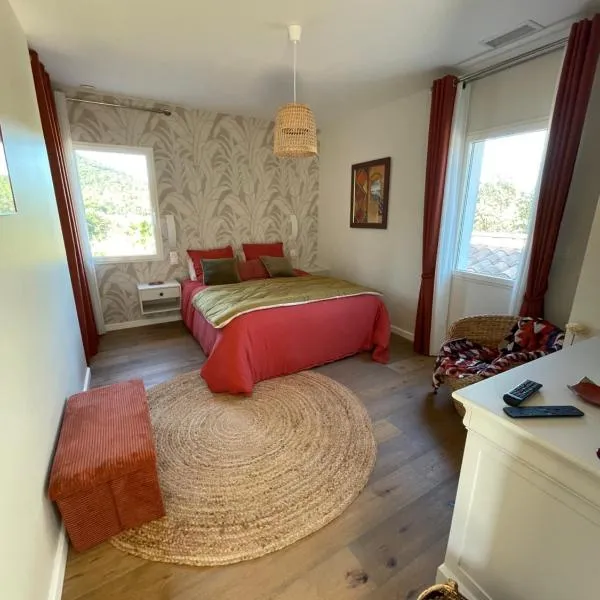 Les Chênes Verts, hotel v destinácii La Boissière