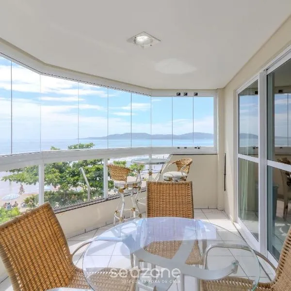3BR seafront apt w/ BBQ in Itapema CNI0101, hotel in Meia Praia