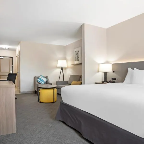 Comfort Inn & Suites, hotel in Slidell