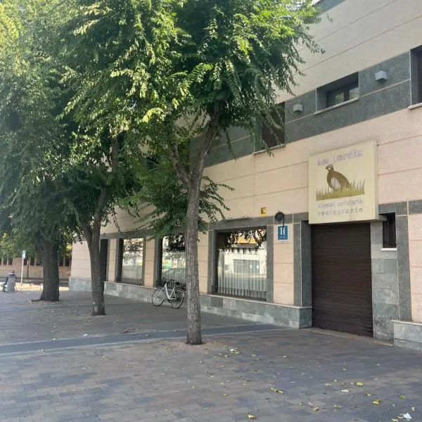 HostalLaPerdiz, hotel v destinaci Sonseca