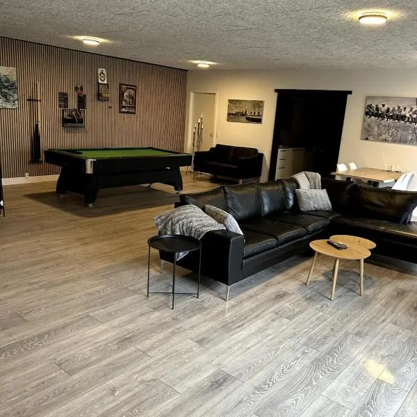 Cozy Newly Renovated Apartment, hotel v destinaci Nørager