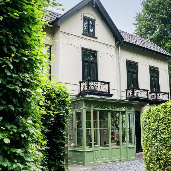 Boutique hotel Villa Trompenberg, hotel in Hilversum