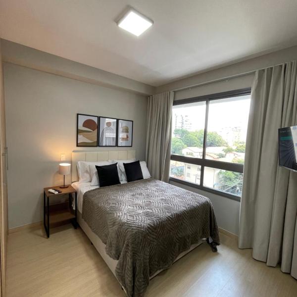 Studio com piscina a 6 min a pé do Metrô Fradique Coutinho