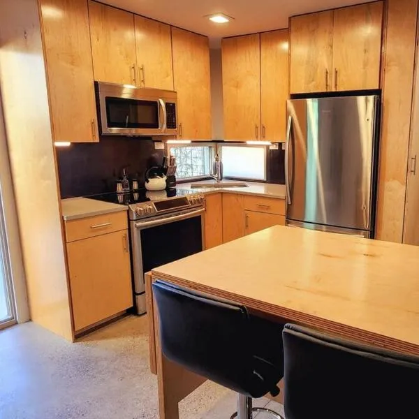 Intimate Townhome Sanctuary DT, hotel v destinaci Albuquerque