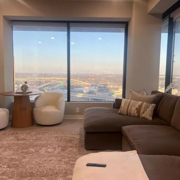 SkyLuxe Heights, hotel in Birmingham