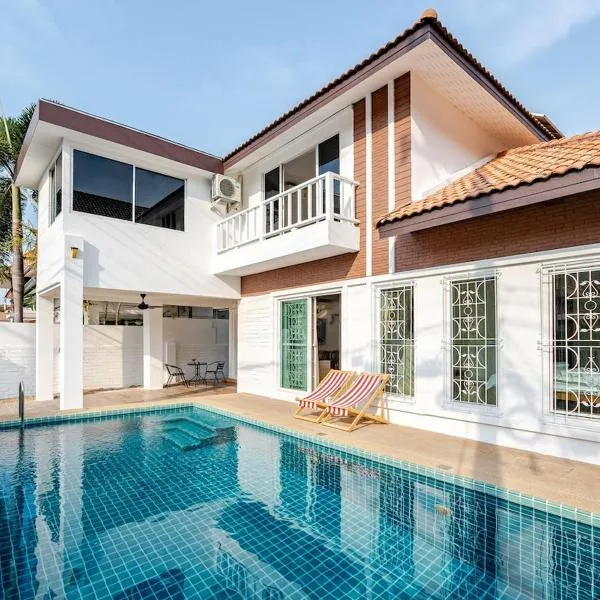 G warmth Pool Villa, hotel v destinaci Pattaya South