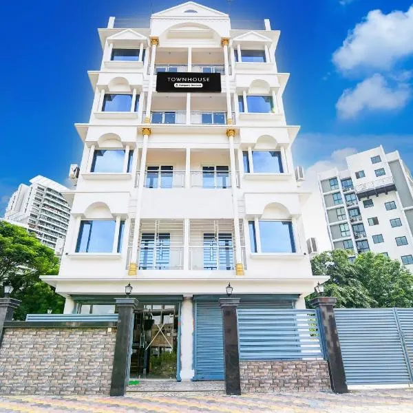 Super Townhouse Rosedale, hotel v destinaci Pānchuria