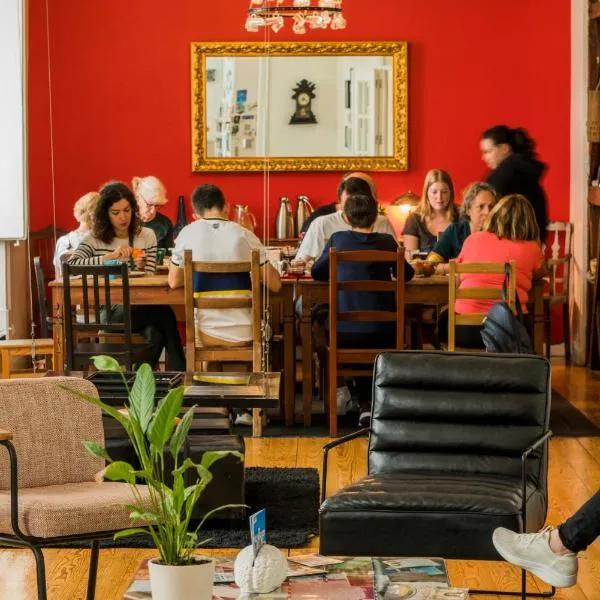 Living Lounge Hostel, hotel in Lisbon