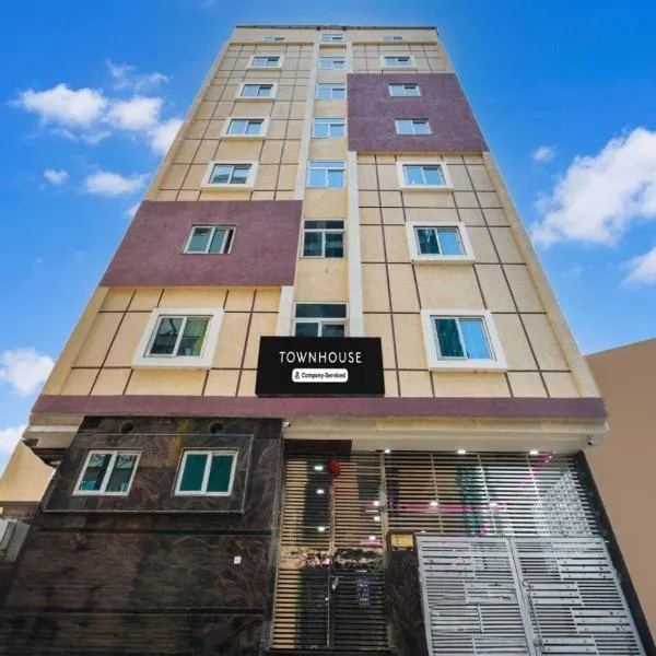 Super Townhouse Kokapet Near GAR, hotel v destinaci Gundipet