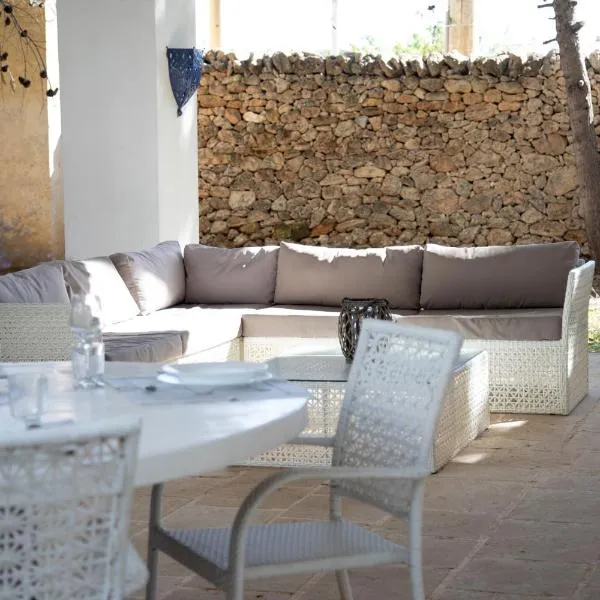 VILLA LA TONNARA, hotel v destinaci Punta Prosciutto