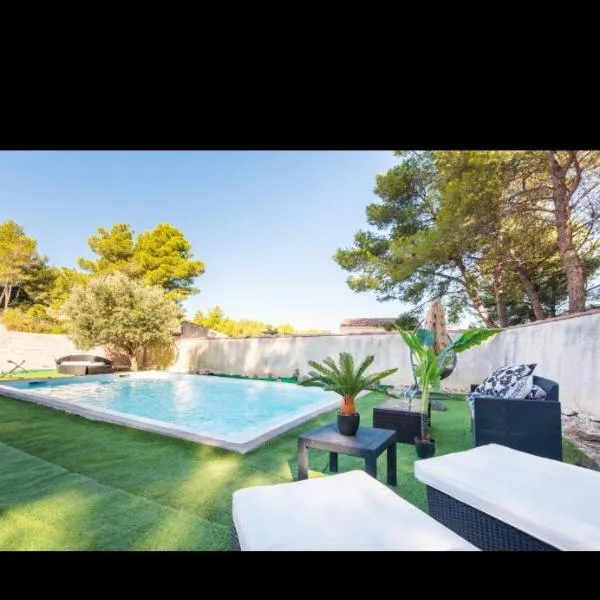 La Villa Martegale sunset, hotel u gradu Martige