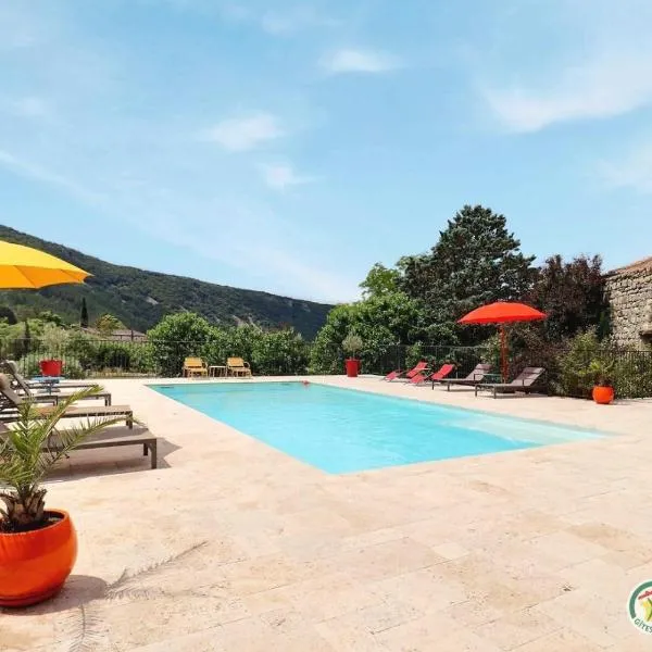 Gite les Oliviers - Le Domaine du Viticulteur - St Maurice d Ibie, hotel in Saint-Maurice-dʼIbie
