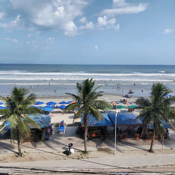 Apartamento pé na Areia com Garagem no Centro - Foto 4