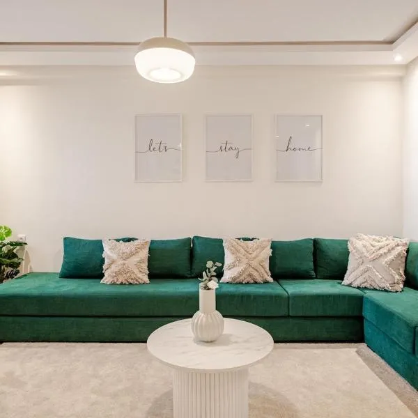 Modern 1 Bedroom W Terrace- Rabat City Center, hotel Rabatban