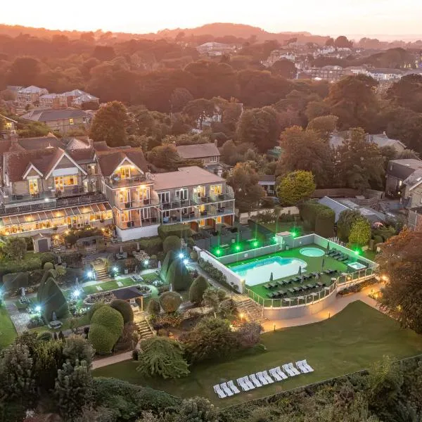 Luccombe Hall Hotel, hotel v destinaci Shanklin