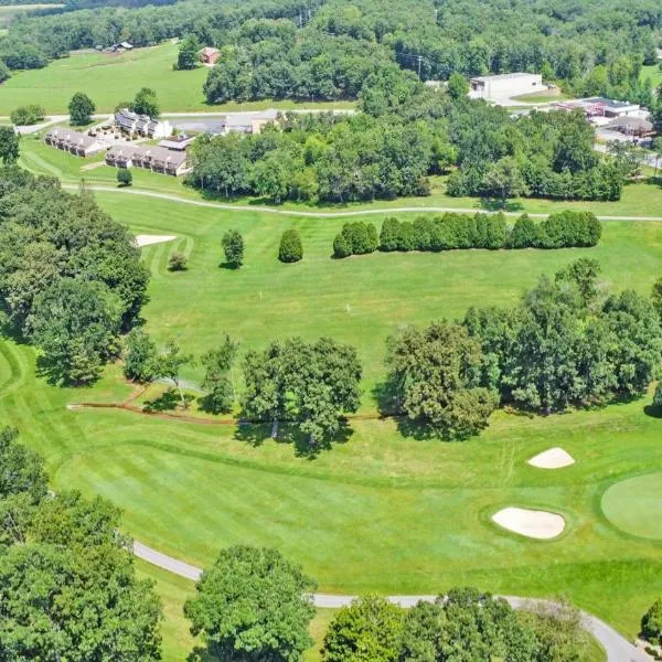 Hiawatha East Lake Tansi by CoolVacay, hotel di Crossville