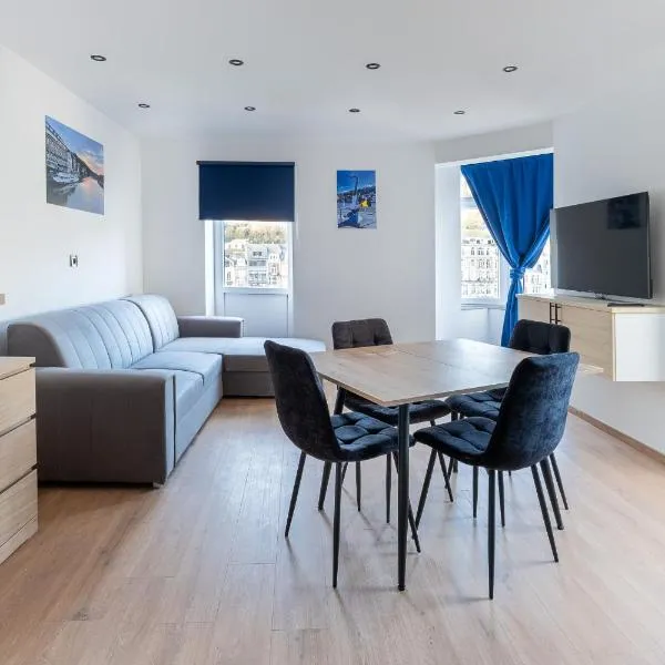NOMAD APARTMENTS - Côté Meuse, hotel in Dinant