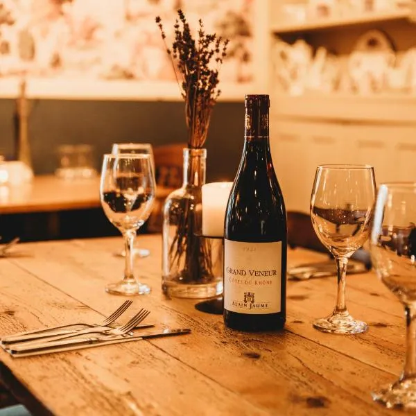 The White Lion Inn, hotel in Oakham