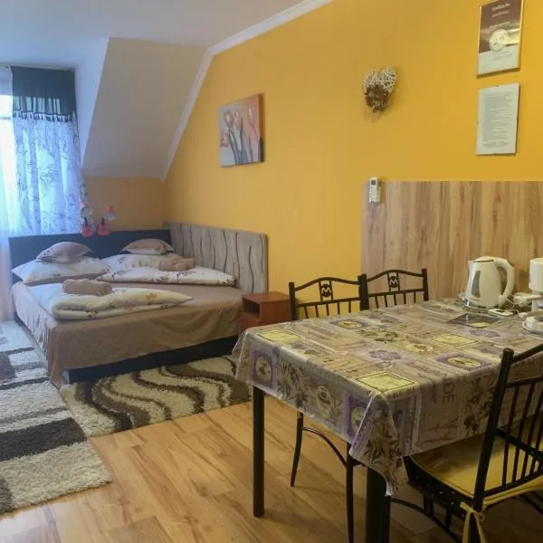 Piroska apartman, hotel v Harkánech