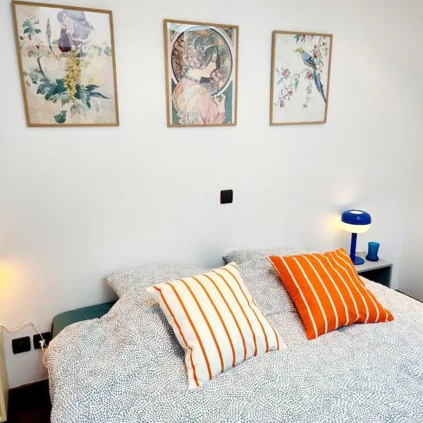 Maison centre ville proche plage Wifi, hotel v destinaci Concarneau