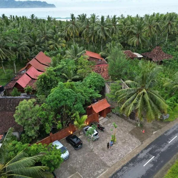 Java Turtle Lodge Meru Betiri, hotel in Banyuwangi