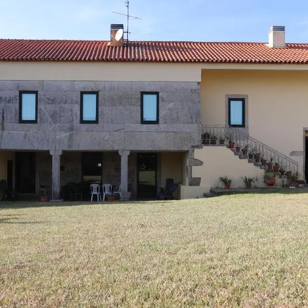 Casa da Aldeia MGS, hotel v destinaci Laundos