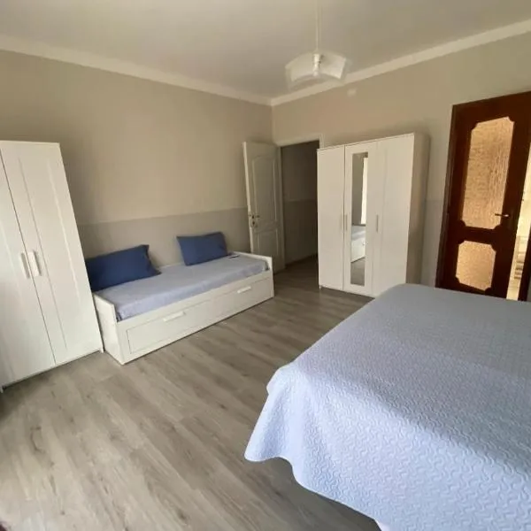 Casa Conti, hotel in Gravellona Toce