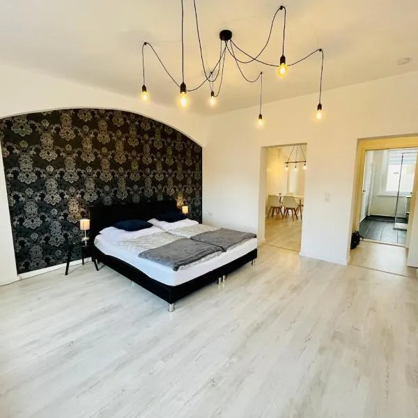 Mitten in Meißen moderne Ferienwohnung No 5, hotel v destinaci Meißen